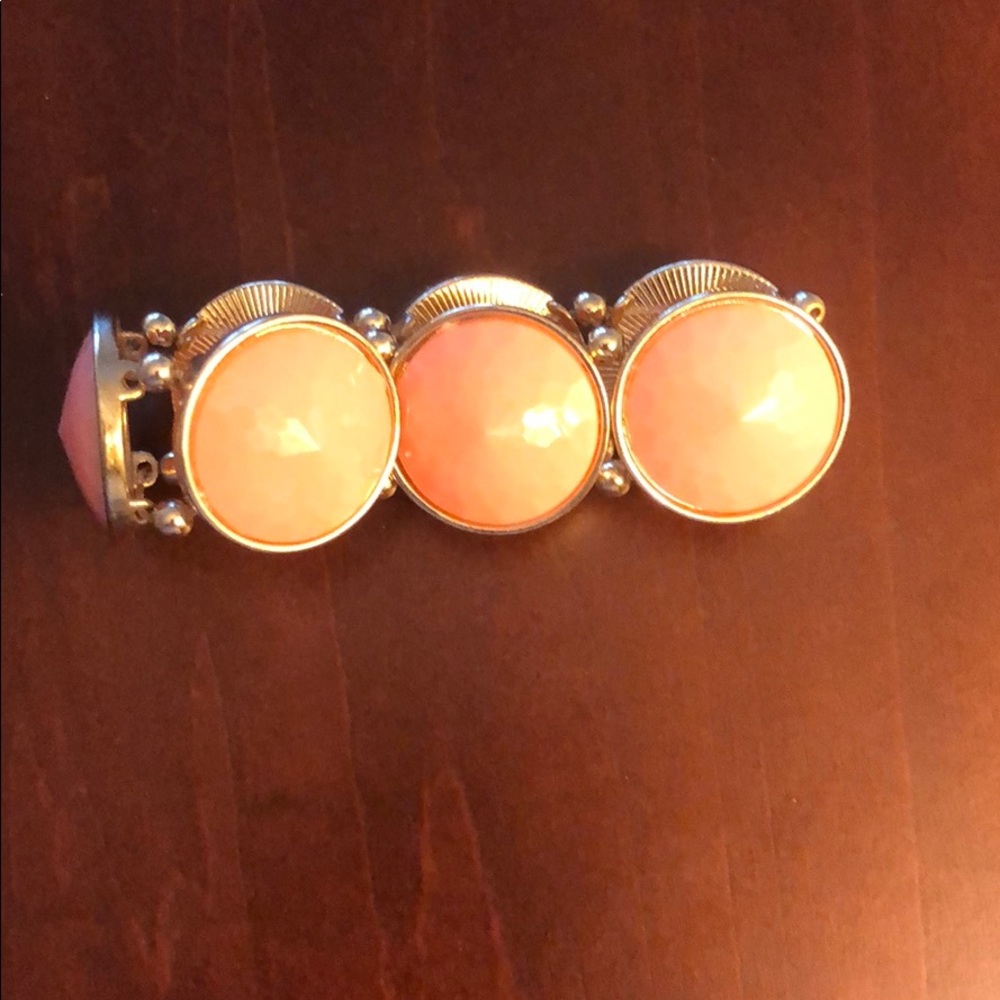 Coral circle bracelet